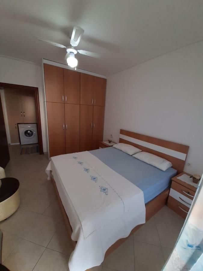 Meni'S Family Apartament Saranda Extérieur photo